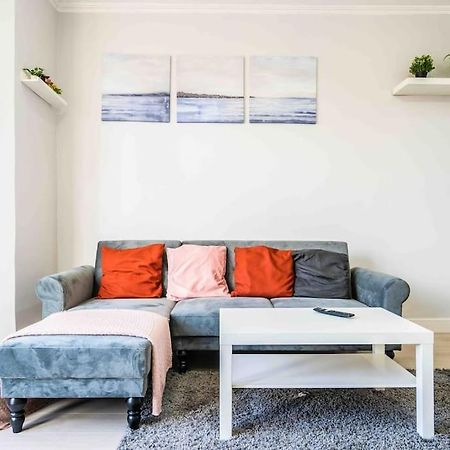 バーミンガムBeautiful Flat With Free Parkingアパートメント エクステリア 写真